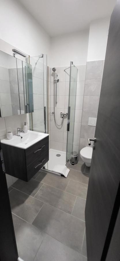 Dotis Apartman Tata Exterior photo